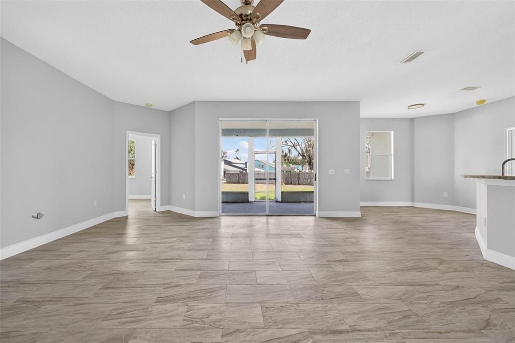 For Sale: $460,000 (4 beds, 2 baths, 2385 Square Feet)