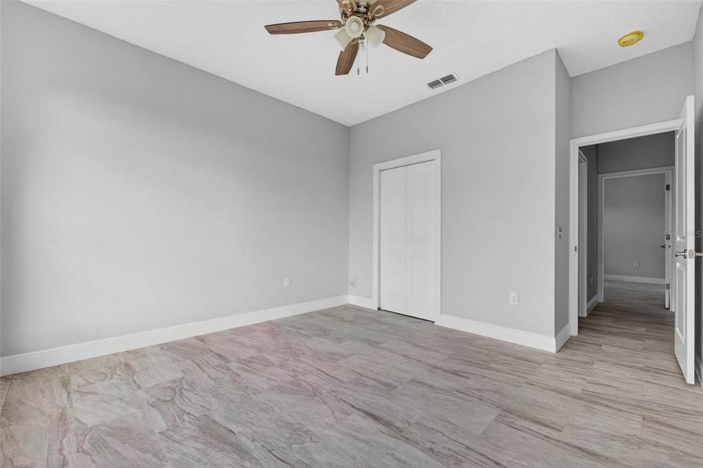 For Sale: $460,000 (4 beds, 2 baths, 2385 Square Feet)