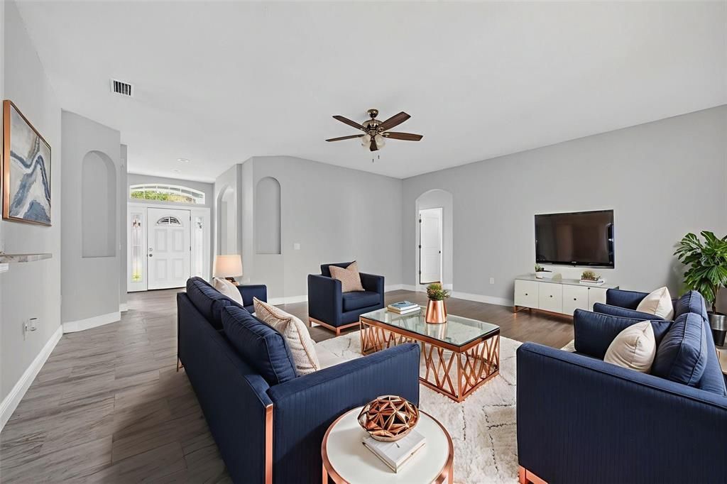 For Sale: $460,000 (4 beds, 2 baths, 2385 Square Feet)
