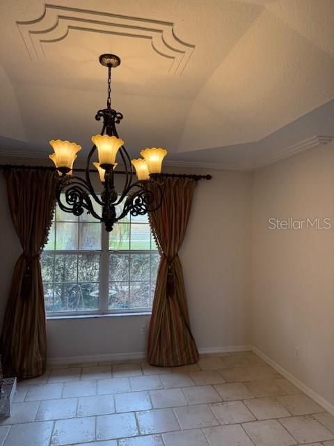 For Sale: $439,900 (3 beds, 2 baths, 2082 Square Feet)