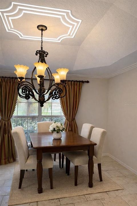 For Sale: $439,900 (3 beds, 2 baths, 2082 Square Feet)
