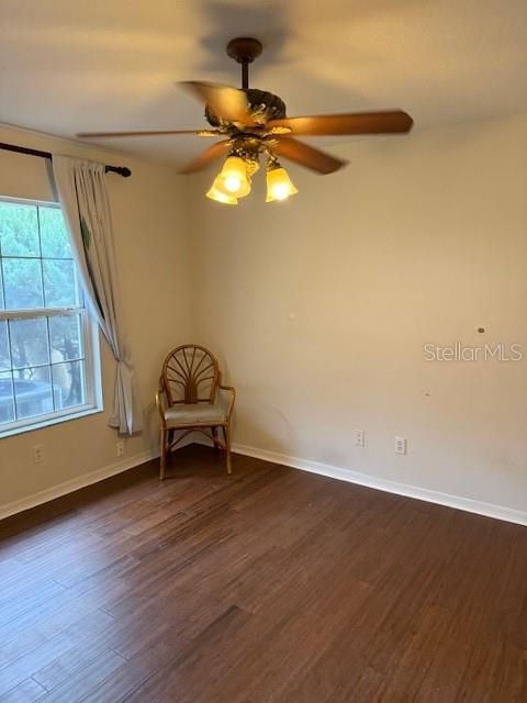 For Sale: $439,900 (3 beds, 2 baths, 2082 Square Feet)