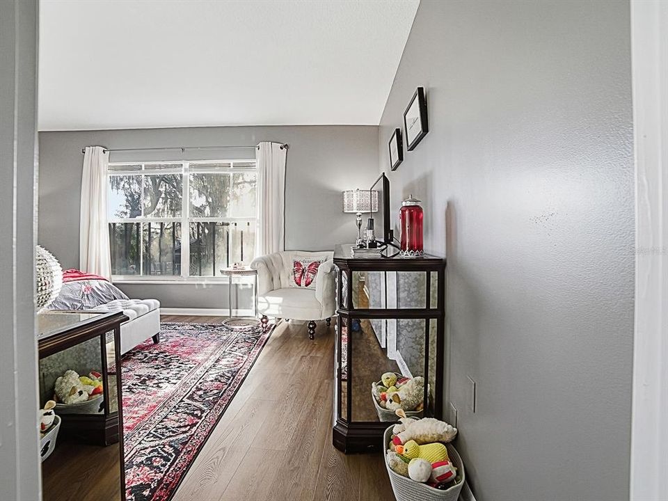 Activo con contrato: $289,900 (2 camas, 2 baños, 1209 Pies cuadrados)
