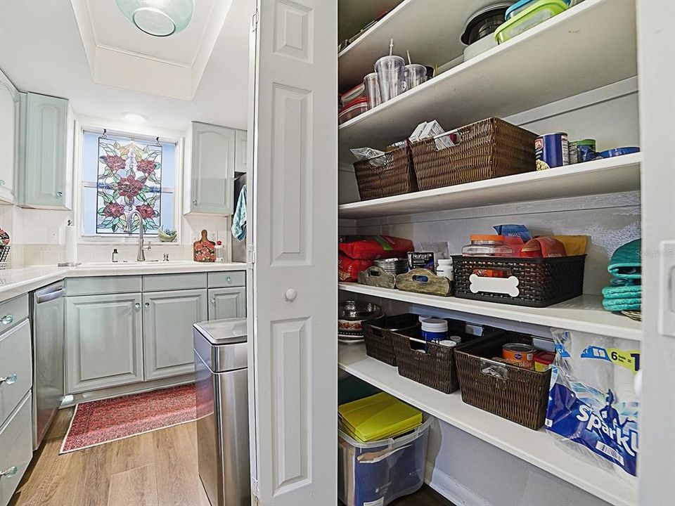 Activo con contrato: $289,900 (2 camas, 2 baños, 1209 Pies cuadrados)