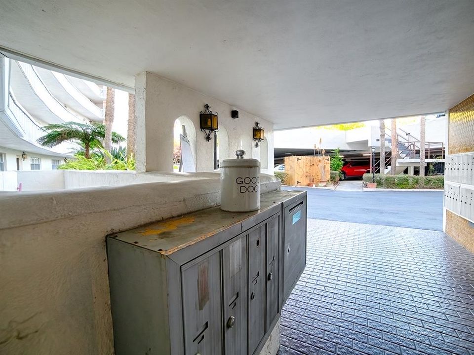 Activo con contrato: $289,900 (2 camas, 2 baños, 1209 Pies cuadrados)