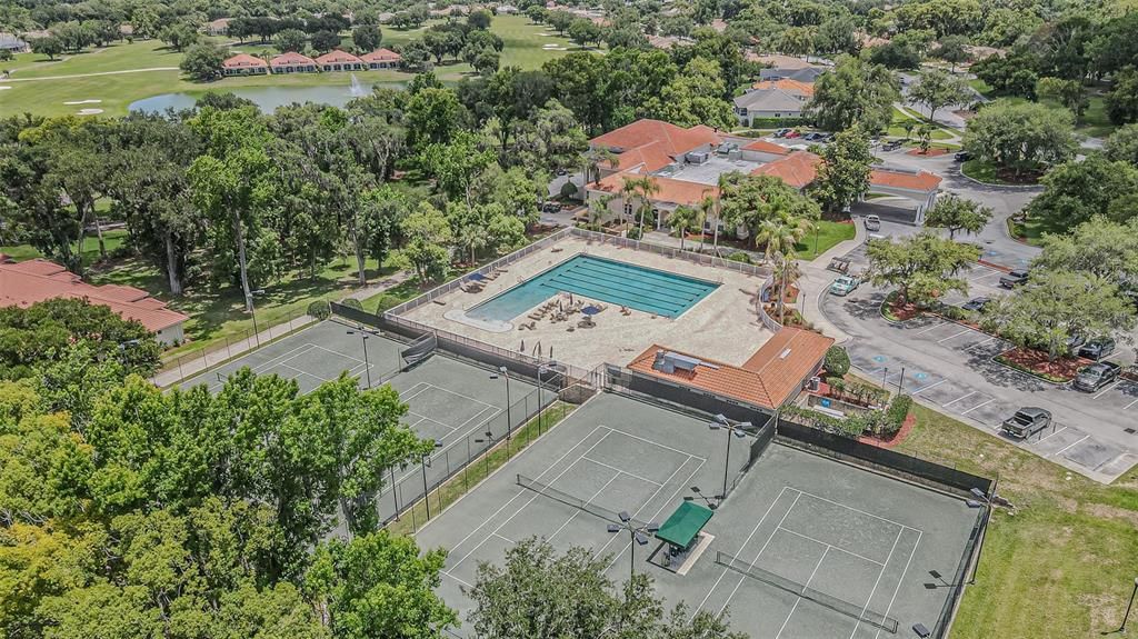 En Venta: $825,000 (4 camas, 3 baños, 3240 Pies cuadrados)