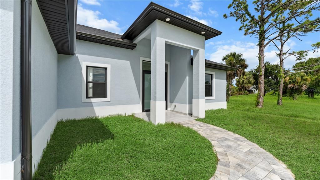 Active With Contract: $399,000 (4 beds, 2 baths, 1848 Square Feet)