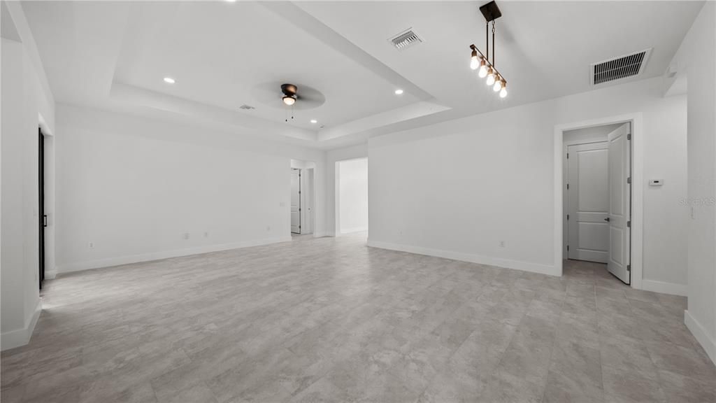 Active With Contract: $399,000 (4 beds, 2 baths, 1848 Square Feet)
