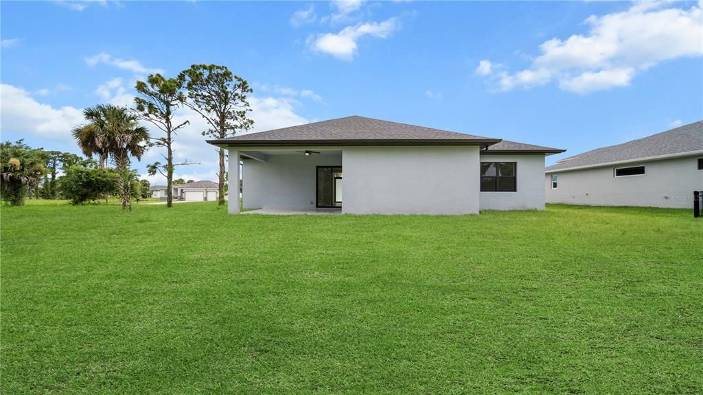 Active With Contract: $399,000 (4 beds, 2 baths, 1848 Square Feet)