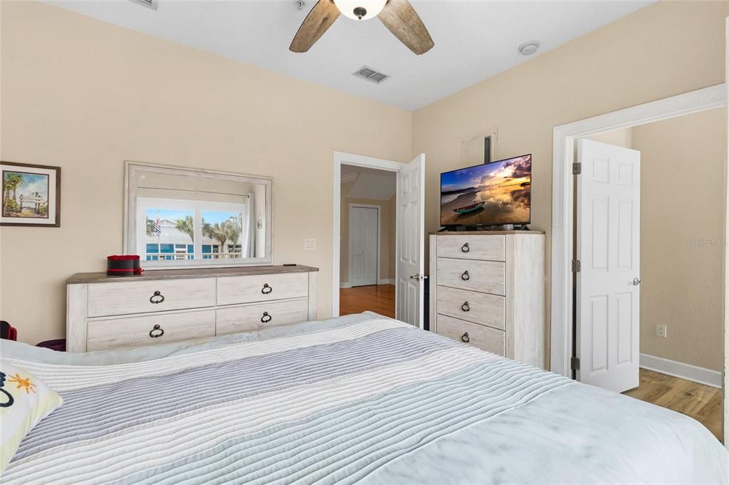 For Sale: $775,000 (3 beds, 3 baths, 2510 Square Feet)