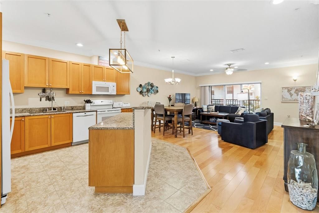 For Sale: $775,000 (3 beds, 3 baths, 2510 Square Feet)