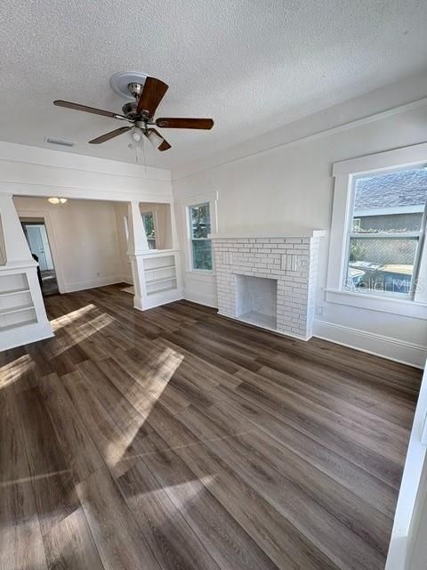 Active With Contract: $339,900 (3 beds, 2 baths, 1104 Square Feet)