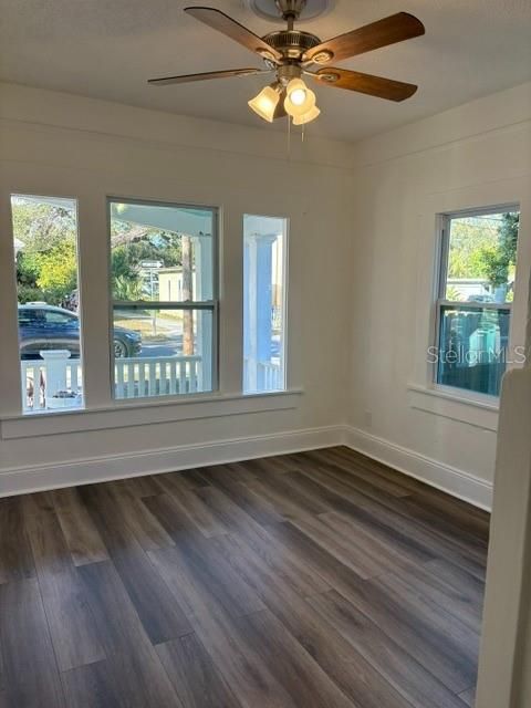 Active With Contract: $339,900 (3 beds, 2 baths, 1104 Square Feet)