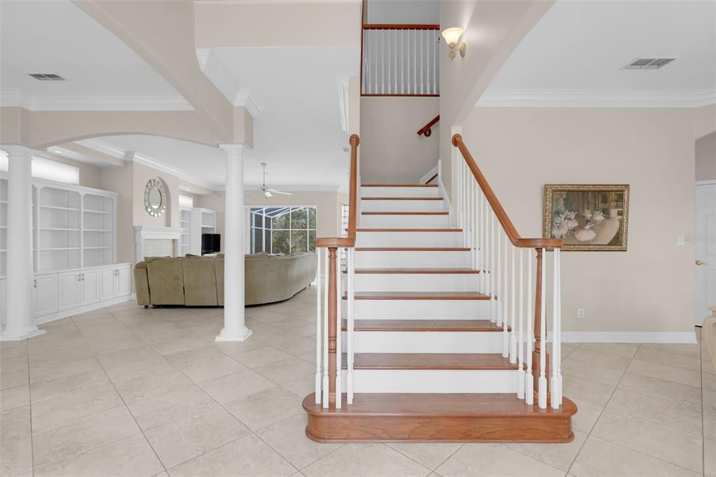 For Sale: $1,000,000 (6 beds, 3 baths, 4076 Square Feet)