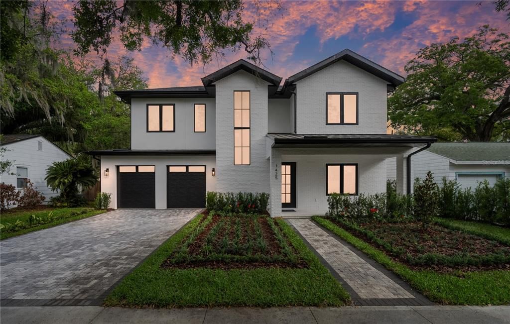 For Sale: $1,749,000 (5 beds, 4 baths, 3592 Square Feet)