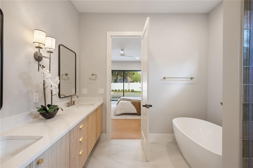 For Sale: $1,749,000 (5 beds, 4 baths, 3592 Square Feet)