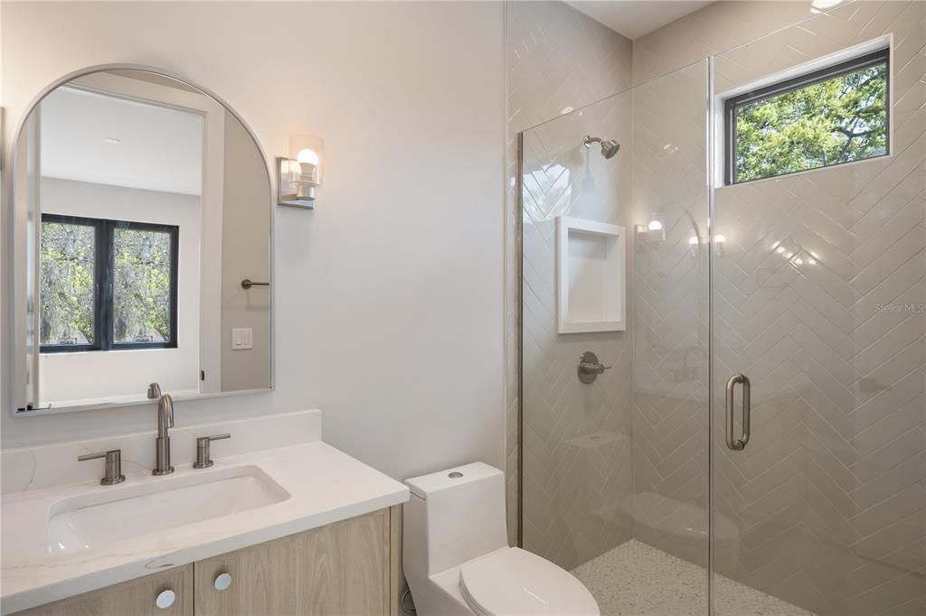 For Sale: $1,749,000 (5 beds, 4 baths, 3592 Square Feet)