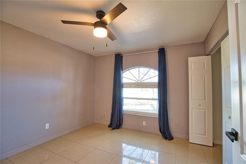 Active With Contract: $374,500 (3 beds, 2 baths, 2306 Square Feet)
