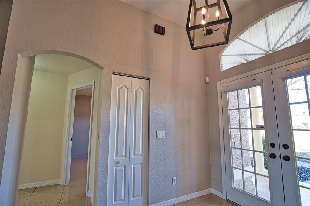 Active With Contract: $374,500 (3 beds, 2 baths, 2306 Square Feet)