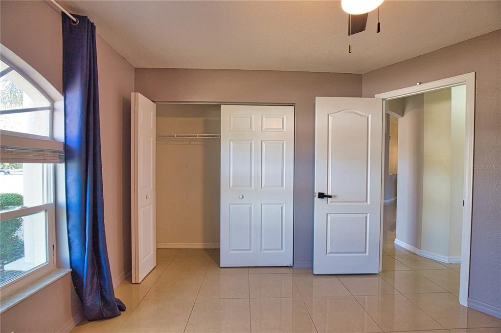 Active With Contract: $374,500 (3 beds, 2 baths, 2306 Square Feet)