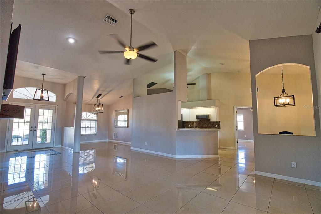 Active With Contract: $374,500 (3 beds, 2 baths, 2306 Square Feet)