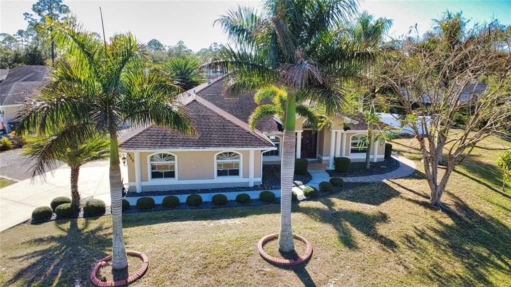 Active With Contract: $374,500 (3 beds, 2 baths, 2306 Square Feet)
