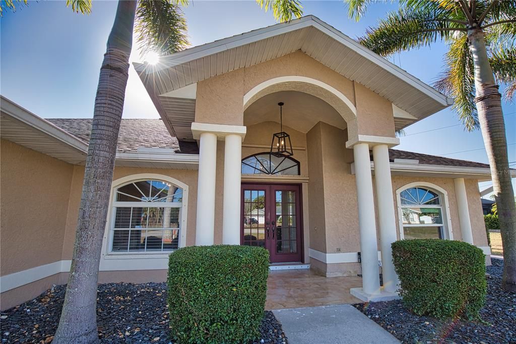 Active With Contract: $374,500 (3 beds, 2 baths, 2306 Square Feet)