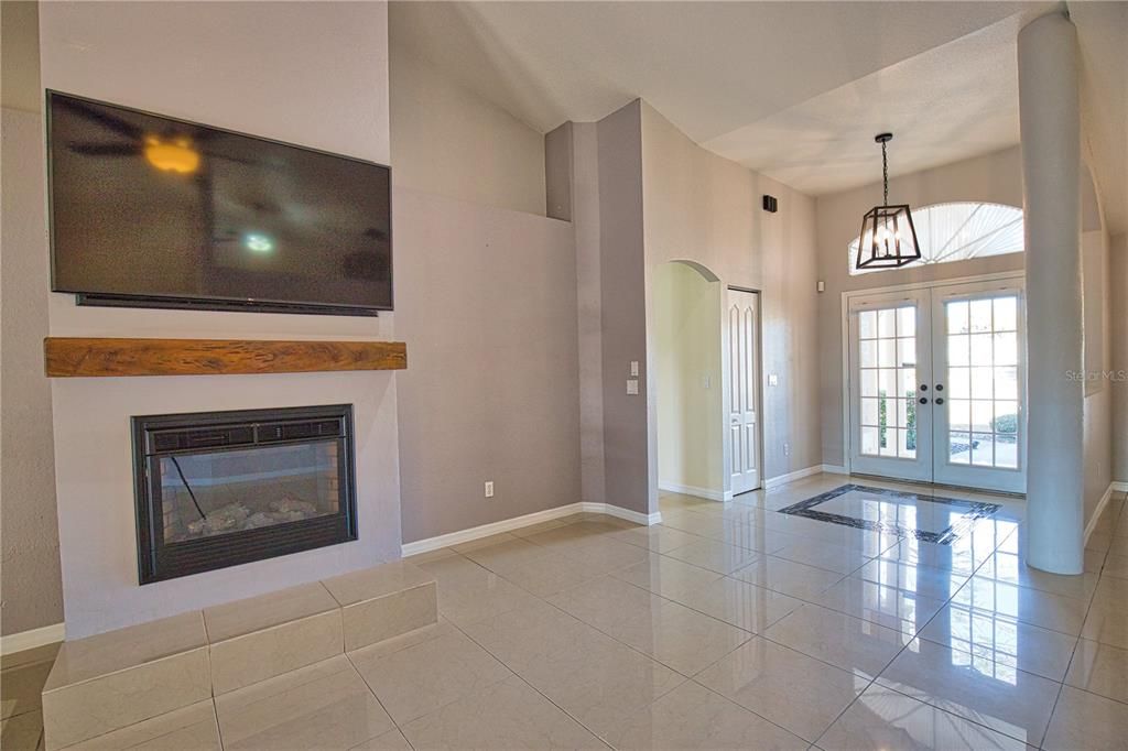 Active With Contract: $374,500 (3 beds, 2 baths, 2306 Square Feet)