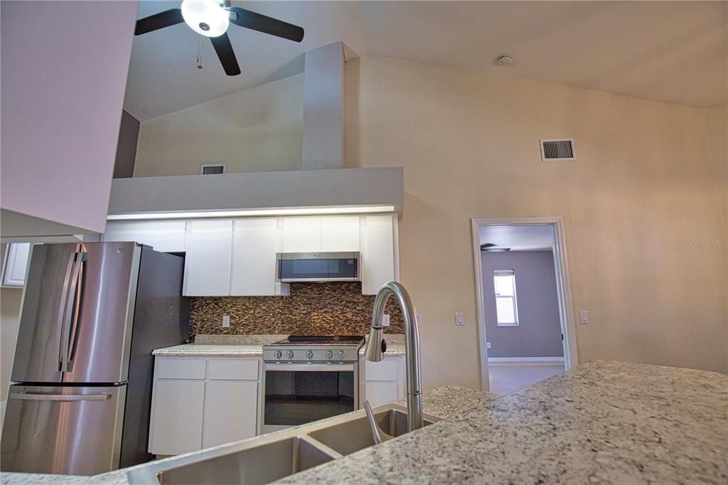 Active With Contract: $374,500 (3 beds, 2 baths, 2306 Square Feet)