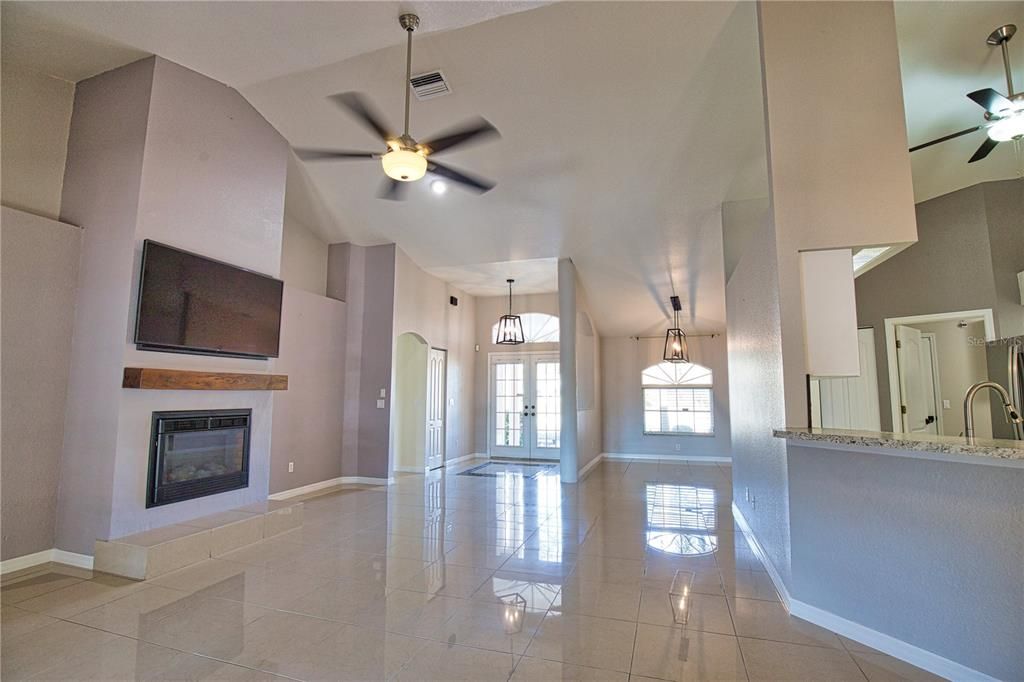 Active With Contract: $374,500 (3 beds, 2 baths, 2306 Square Feet)
