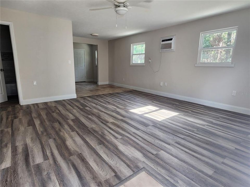 En Venta: $150,000 (4 camas, 2 baños, 1704 Pies cuadrados)