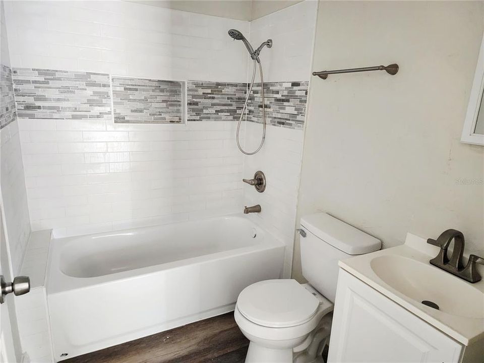 En Venta: $150,000 (4 camas, 2 baños, 1704 Pies cuadrados)