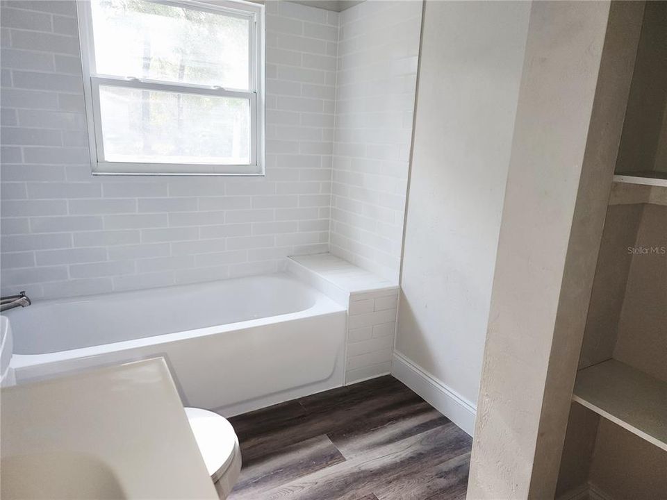 En Venta: $150,000 (4 camas, 2 baños, 1704 Pies cuadrados)