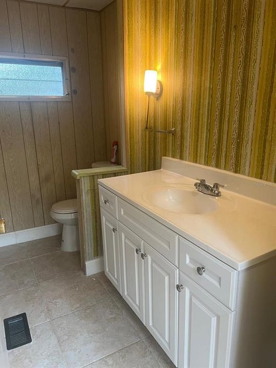 For Sale: $120,000 (2 beds, 2 baths, 720 Square Feet)