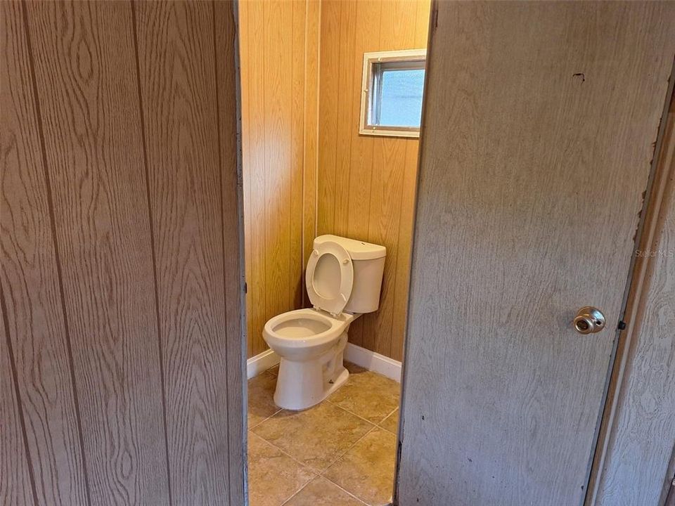 For Sale: $120,000 (2 beds, 2 baths, 720 Square Feet)