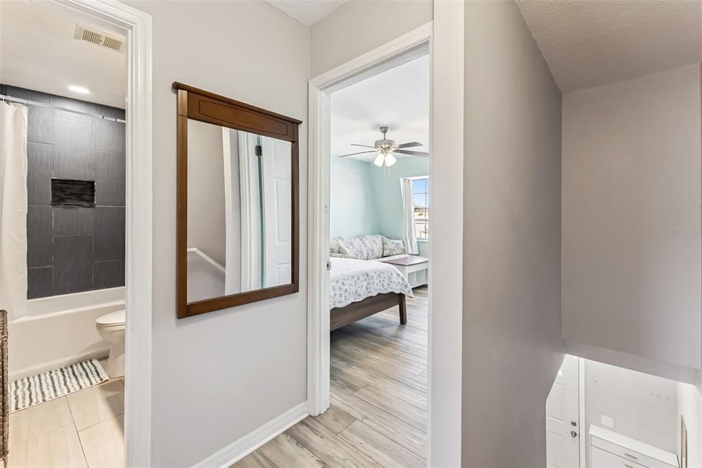 For Sale: $144,000 (2 beds, 1 baths, 1122 Square Feet)