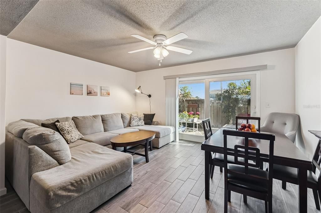 For Sale: $144,000 (2 beds, 1 baths, 1122 Square Feet)