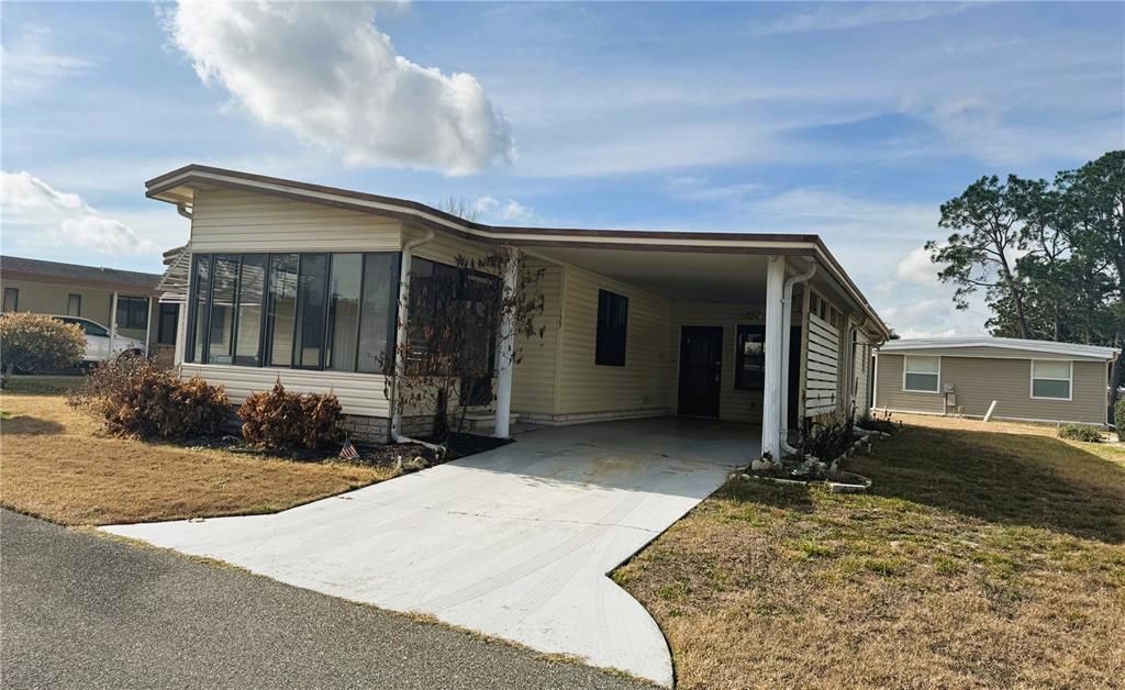 For Sale: $99,900 (2 beds, 2 baths, 1064 Square Feet)