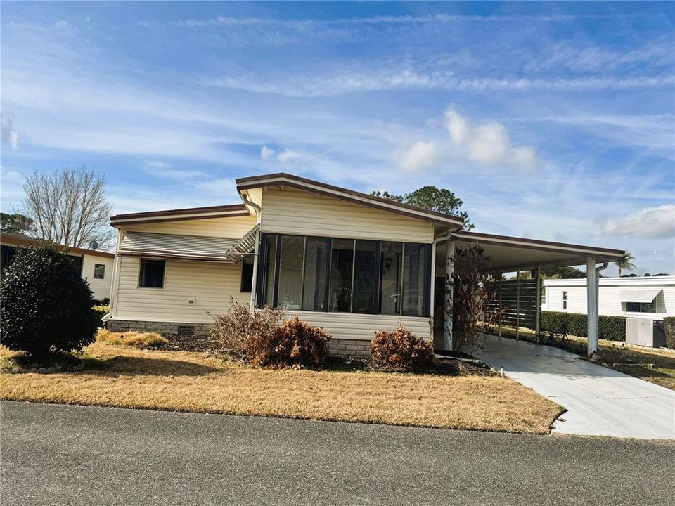 For Sale: $99,900 (2 beds, 2 baths, 1064 Square Feet)