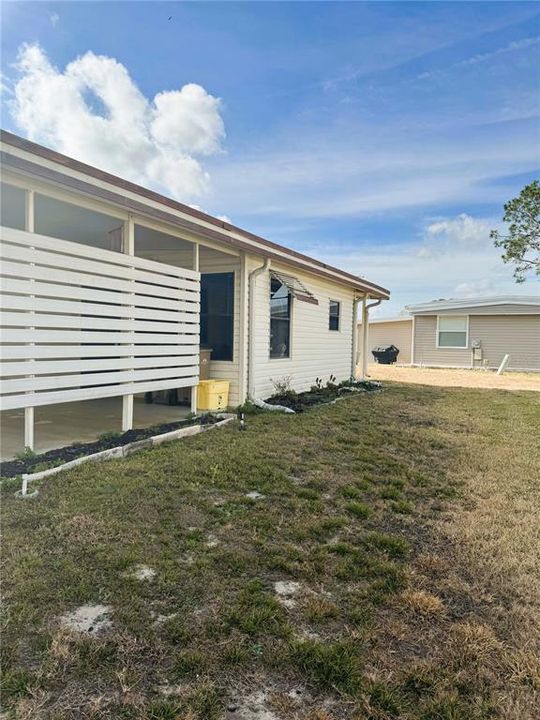 For Sale: $99,900 (2 beds, 2 baths, 1064 Square Feet)