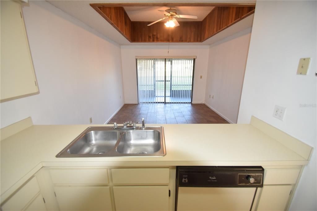 En Venta: $114,900 (2 camas, 1 baños, 662 Pies cuadrados)