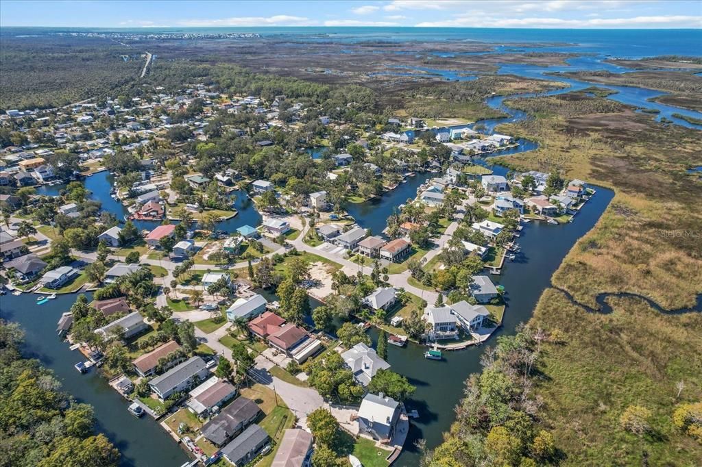 En Venta: $995,000 (4 camas, 3 baños, 1736 Pies cuadrados)