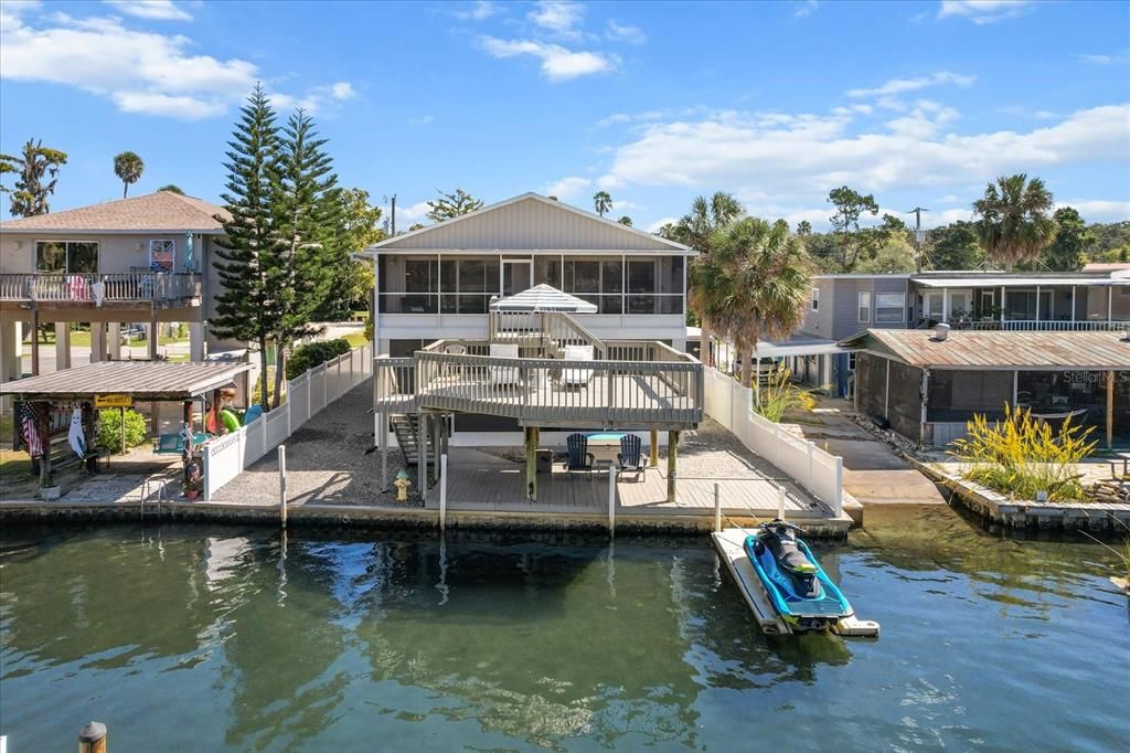 En Venta: $995,000 (4 camas, 3 baños, 1736 Pies cuadrados)