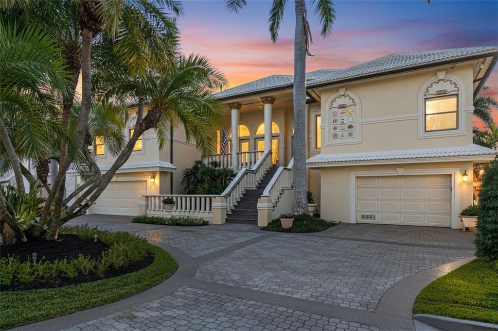 For Sale: $7,850,000 (5 beds, 5 baths, 4395 Square Feet)