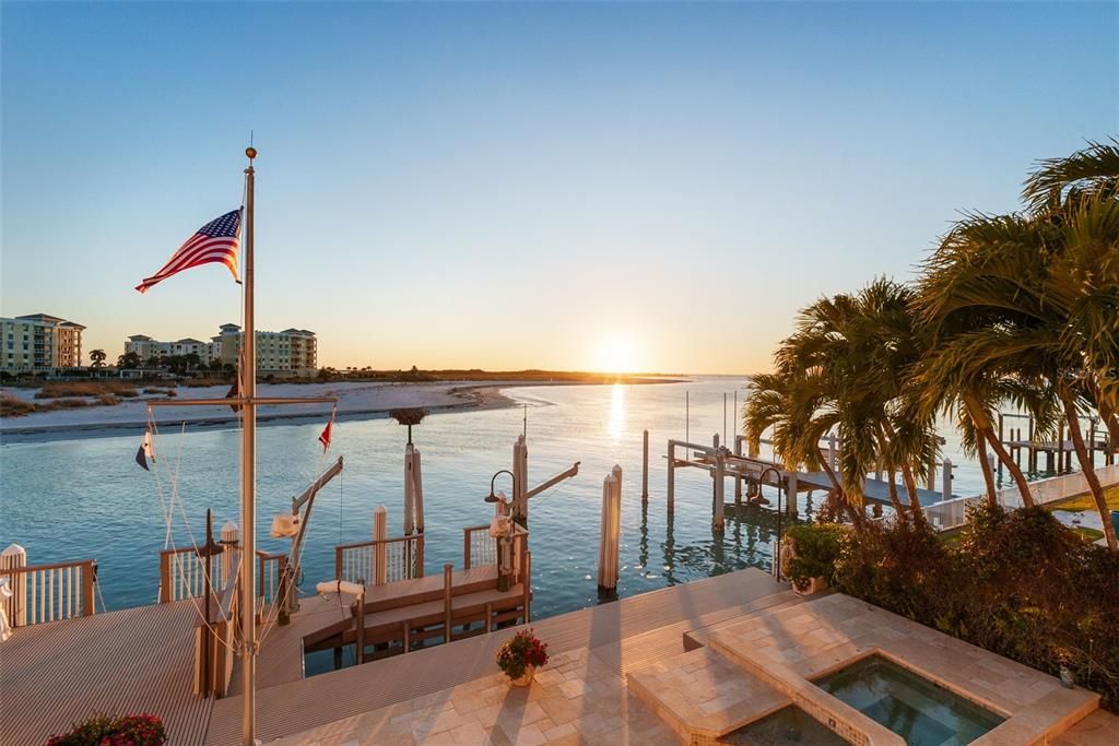 For Sale: $7,850,000 (5 beds, 5 baths, 4395 Square Feet)