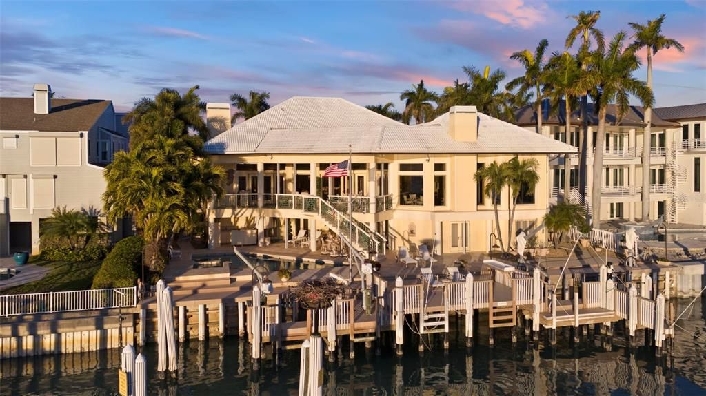 For Sale: $7,850,000 (5 beds, 5 baths, 4395 Square Feet)