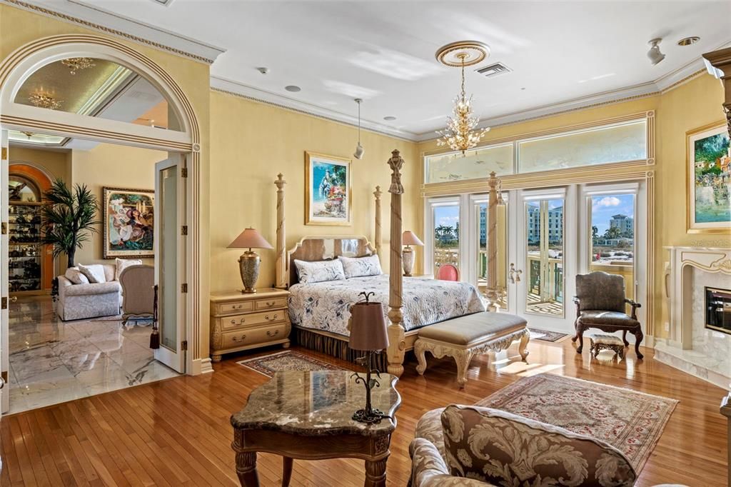 For Sale: $7,850,000 (5 beds, 5 baths, 4395 Square Feet)