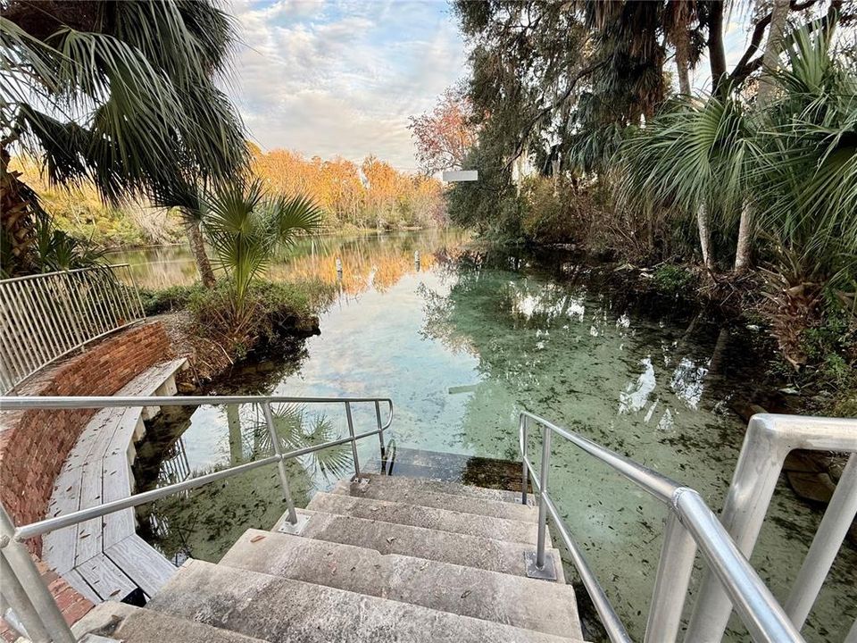 На продажу: $70,000 (1.21 acres)