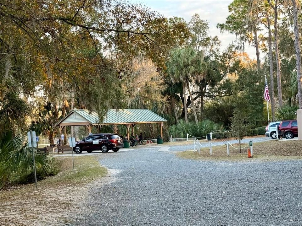 На продажу: $70,000 (1.21 acres)