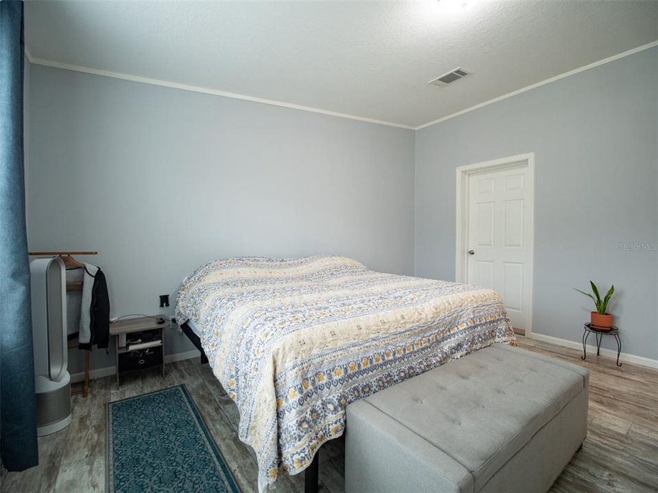 For Sale: $355,000 (3 beds, 2 baths, 1612 Square Feet)